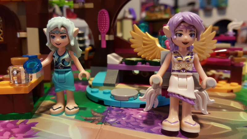 Illustration for article titled The Only Thing Wrong With LEGO Elves Is The Elves Themselves